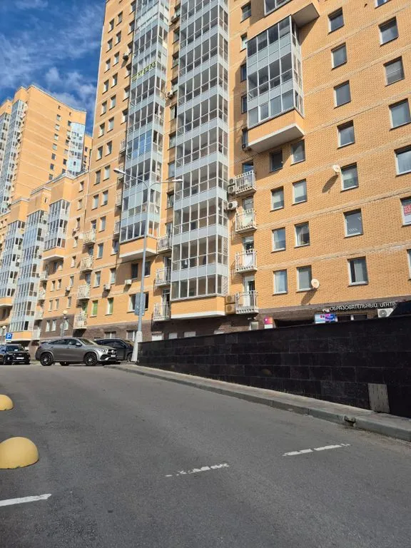 На Братиславской 6