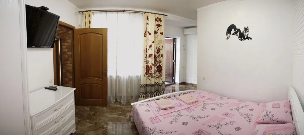 Фото отеля «У подножия Генуэзской крепости», 4