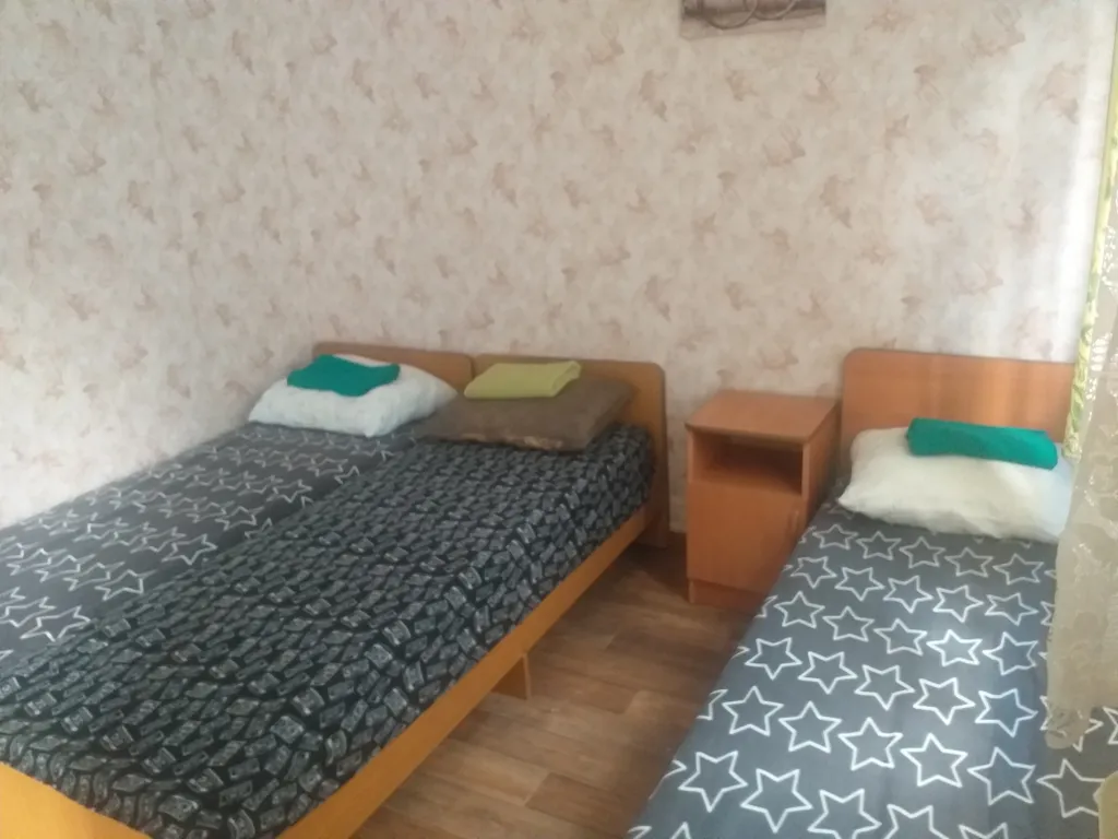 Номер 6 эконом трехместный