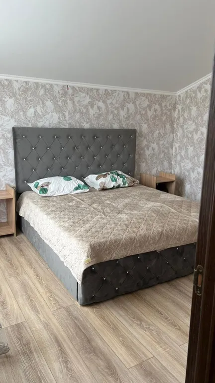 Трёхместный номер стандарт с видом на горы