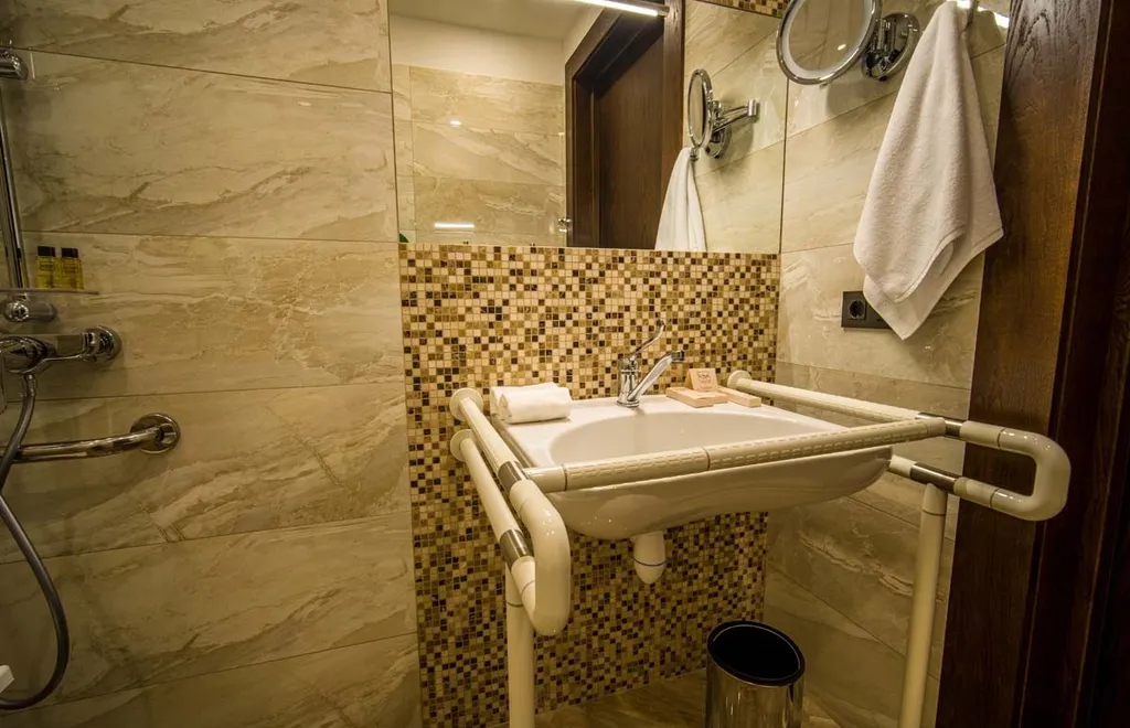 Двухместный номер с 2 отдельными кроватями для маломобильных — Forrest Terrace 5* — фото 5