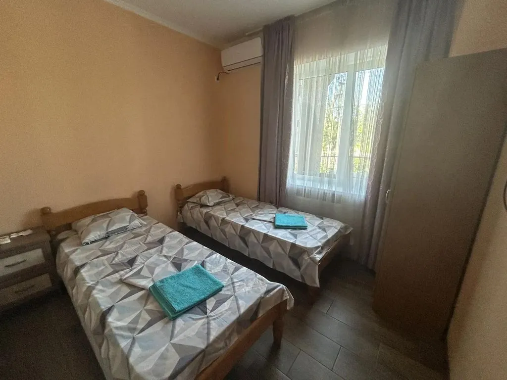 Двухместный номер с 2 отдельными кроватями эконом плюс