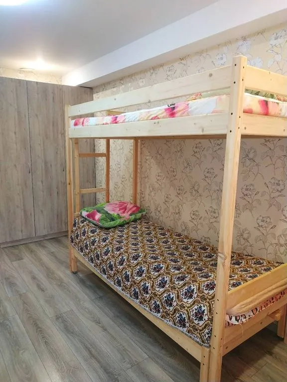 Многоместный смешанный номер эконом (душ/туалет общий)