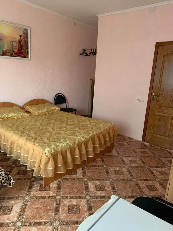 Трёхместный номер комфорт с диваном