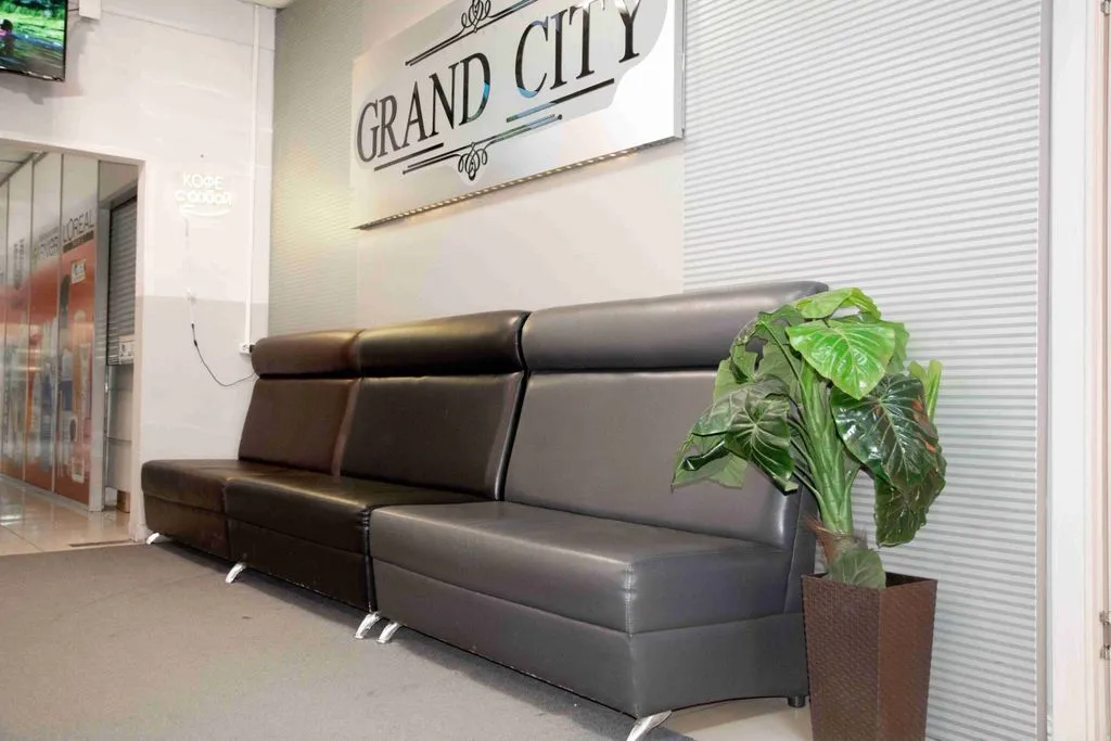 Grand-City
