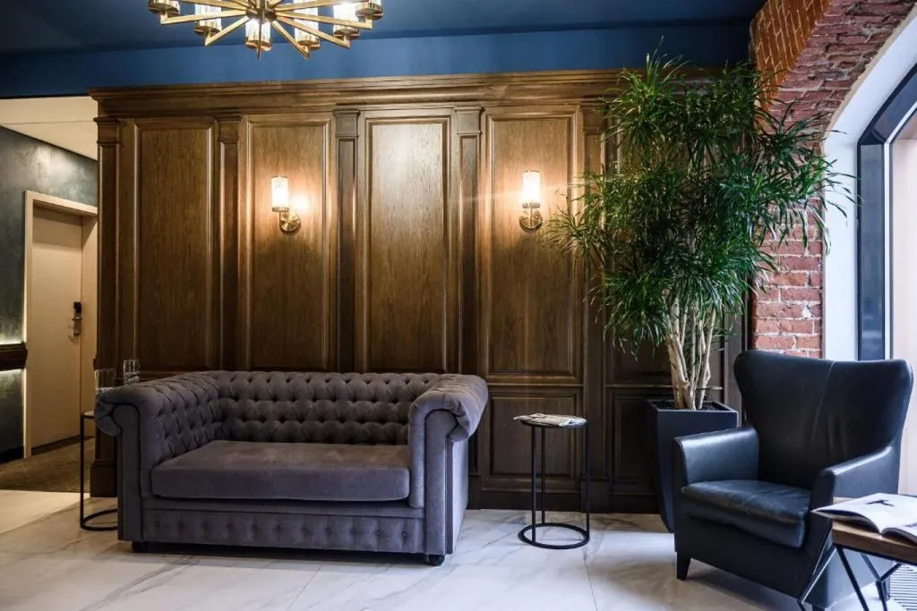 Статский Советник на Кустарном