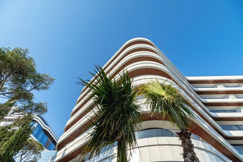 Luciano wellness spa foros