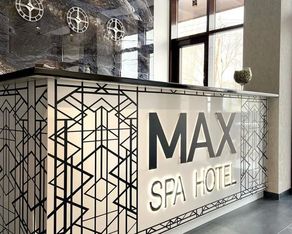 MAX SPA HOTEL
