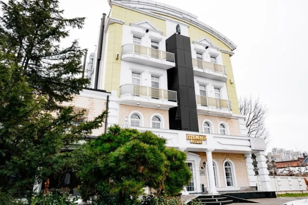 Премьер