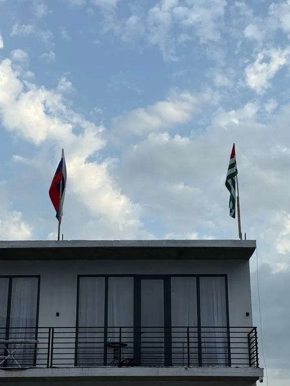 Сандро Милании