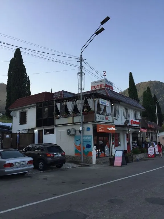 Hotel-“Z”