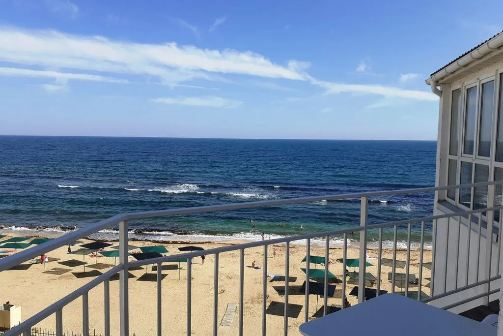 У самого моря