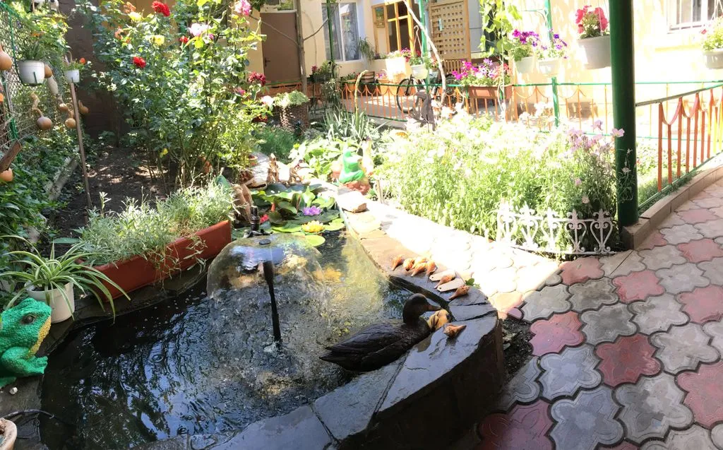 Желанный — фасад и вход