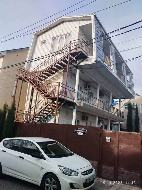 На Михайловском переулке дом 8