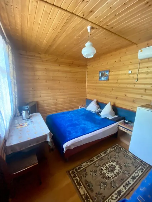 Желанный гость — фасад и вход