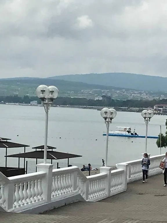 На Лазурной