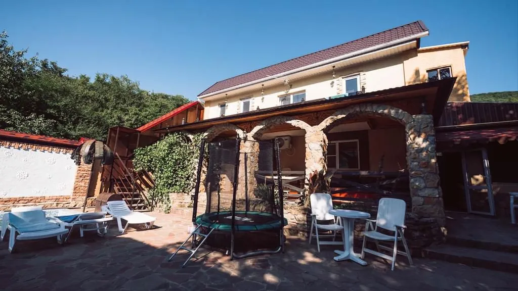 Семейный-Горы