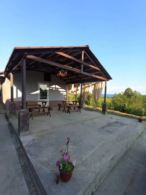 Уютный дворик