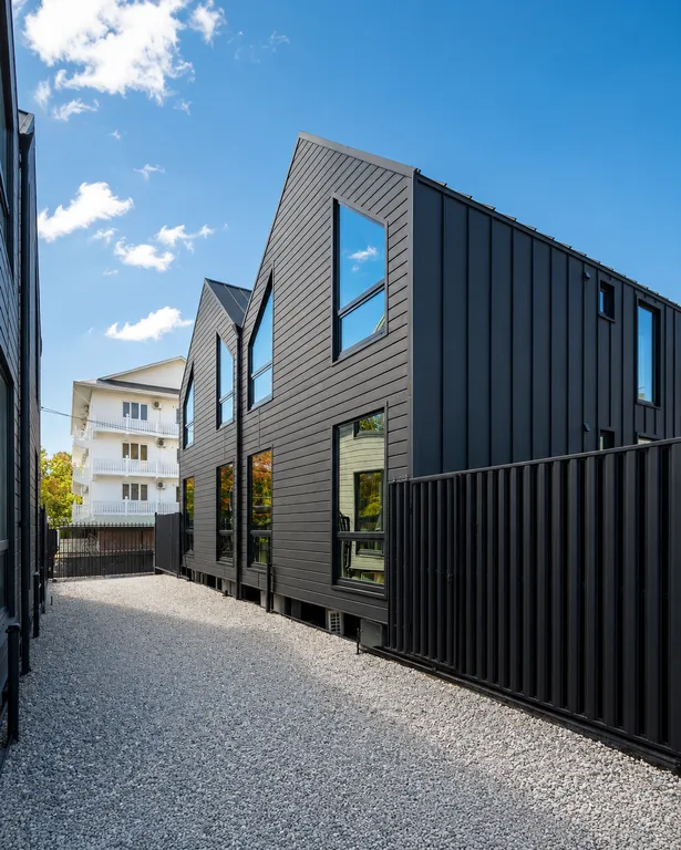 База отдыха «Grey Villas — приватные коттедж-виллы у моря с бассейном и баней», Лермонтово — фото 14