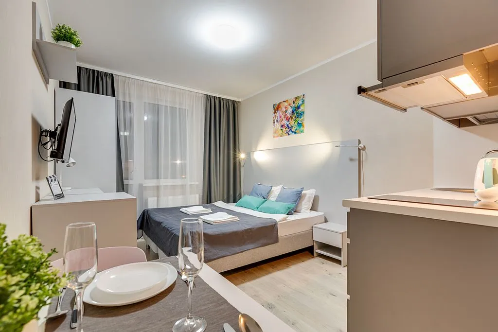 Salut Like на метро Площадь Мужества