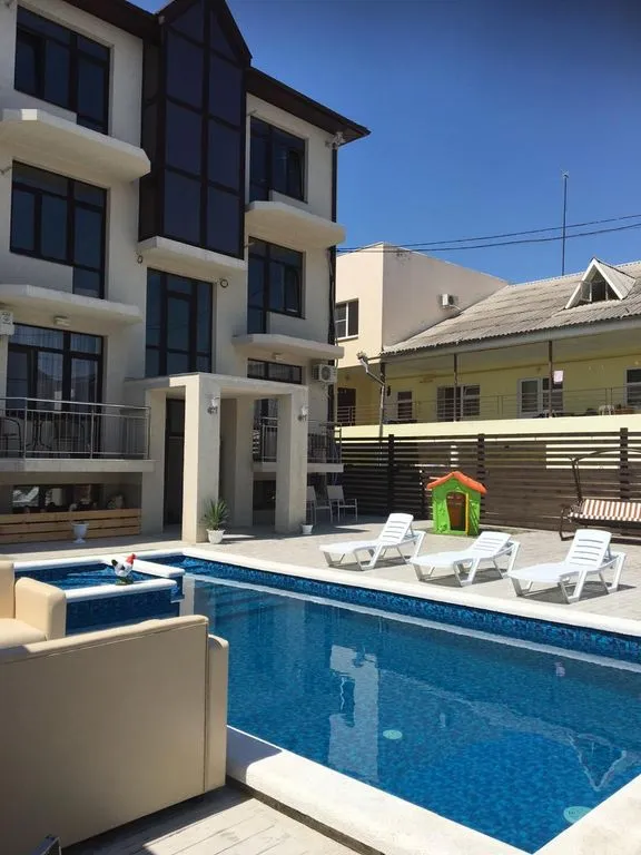 Theo luxury apartaments