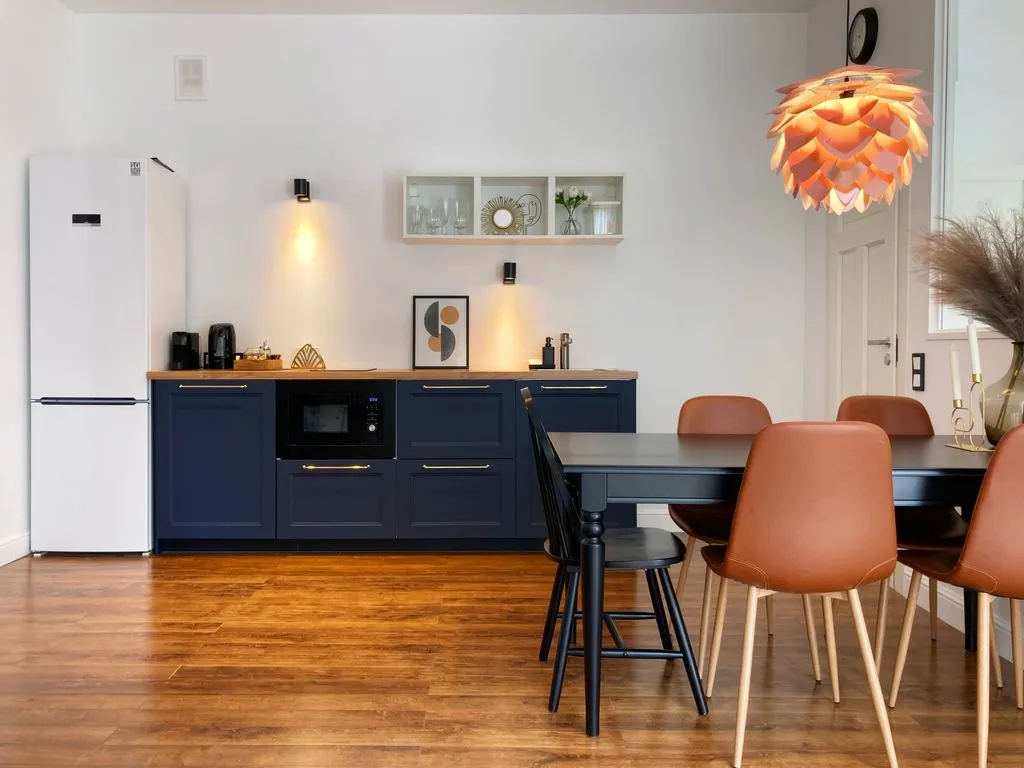 Happy Holidays Family Apartments