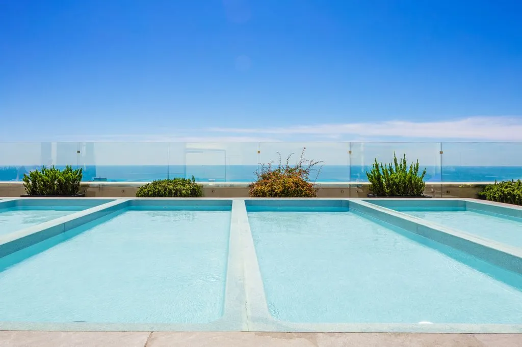 Marisol Premium рядом с Дендрарием