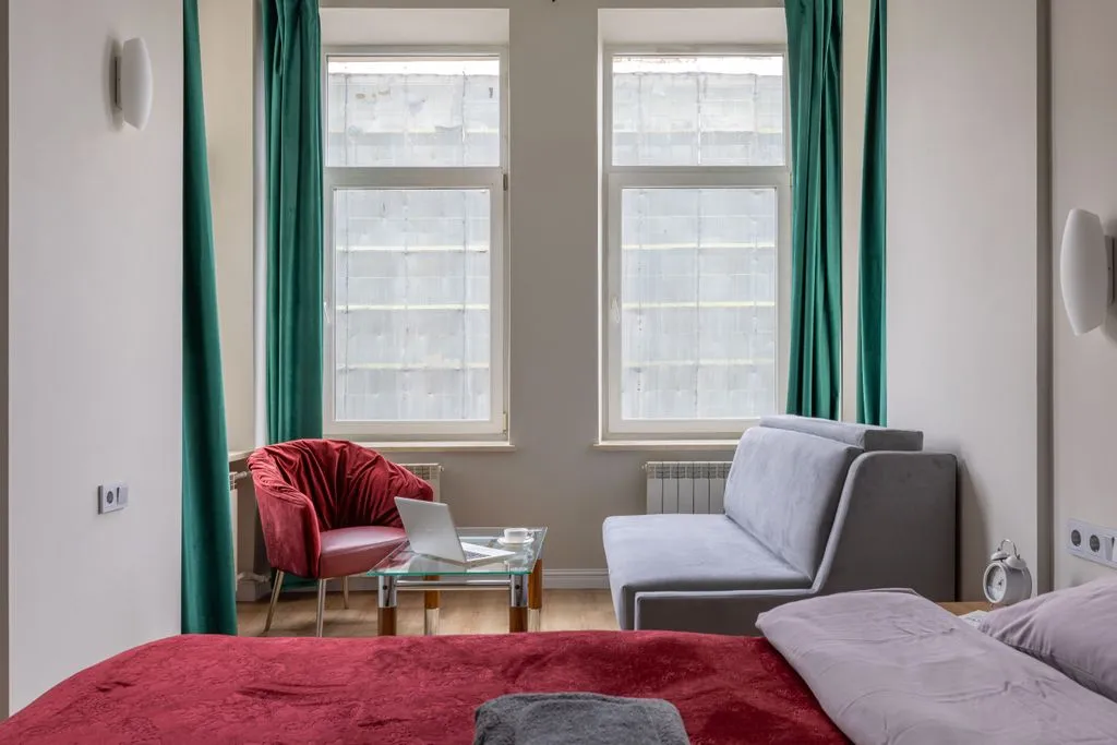 Теплов Кирочная 9