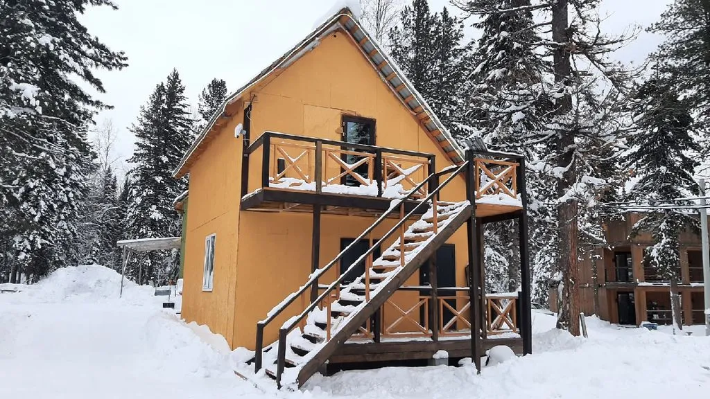 Целый этаж в доме      40м2