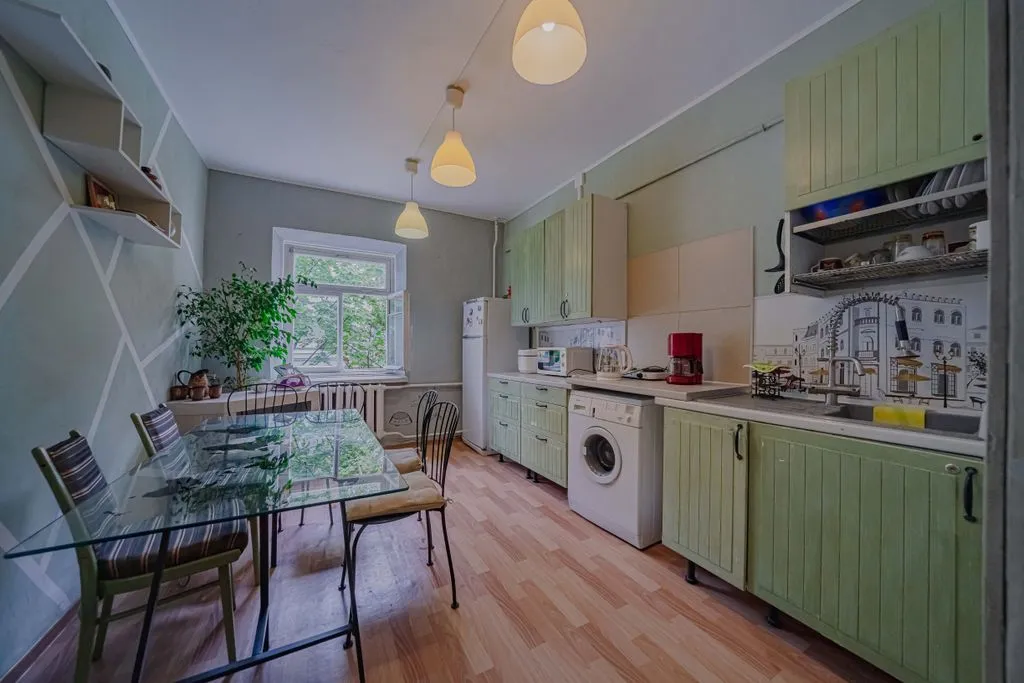 Хадсон на Невском 108