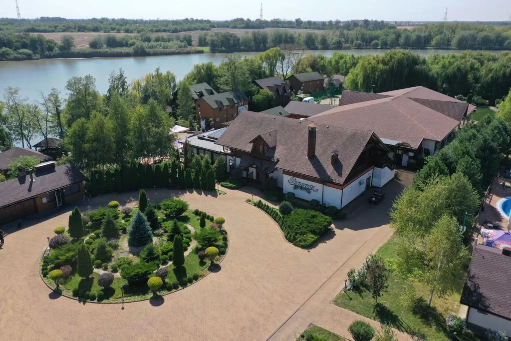 Усадьба Фамилия