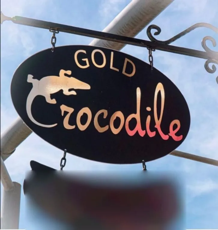Guest House Gold Crocodile