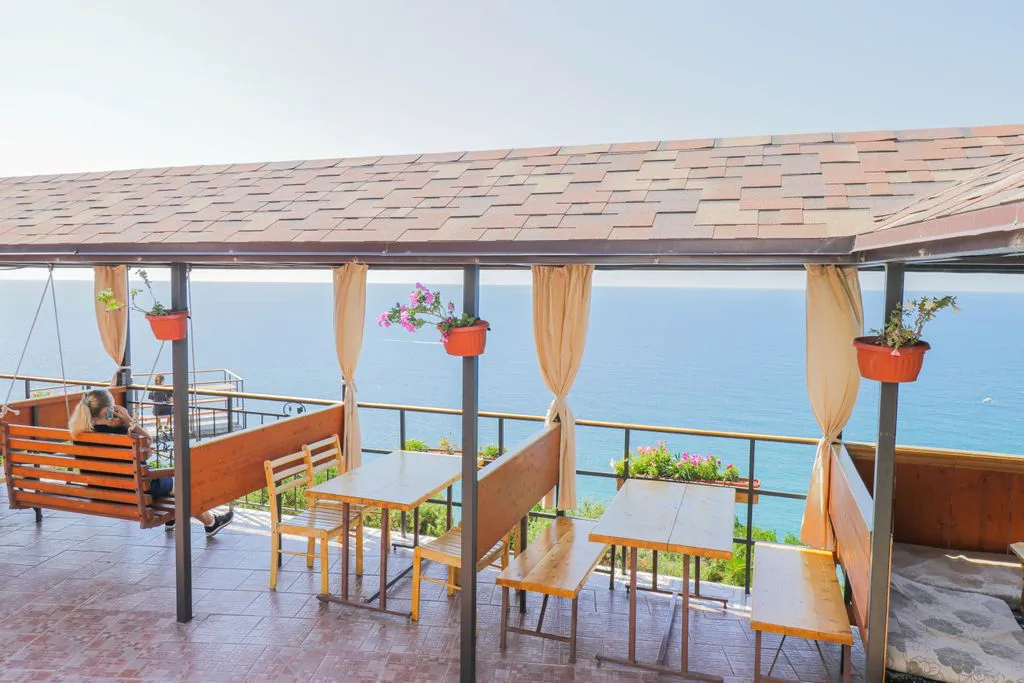 Villa-Santorini-Fiolent