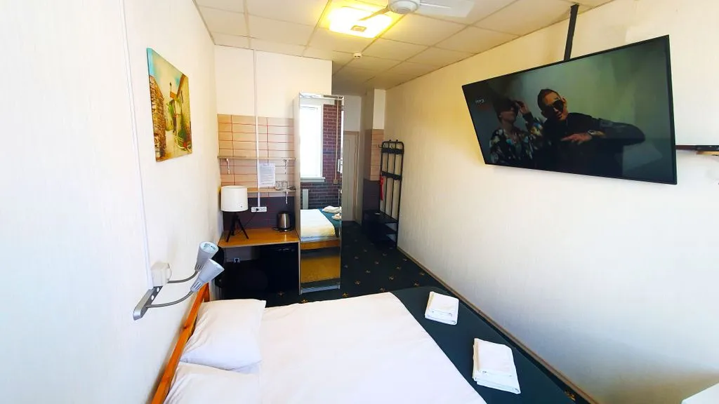 Happy Family GuestHouse