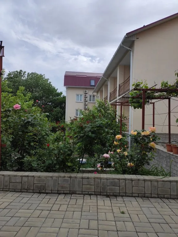 Частное домовладение Архос