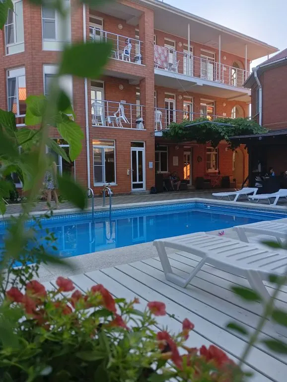 Симона-Гранд