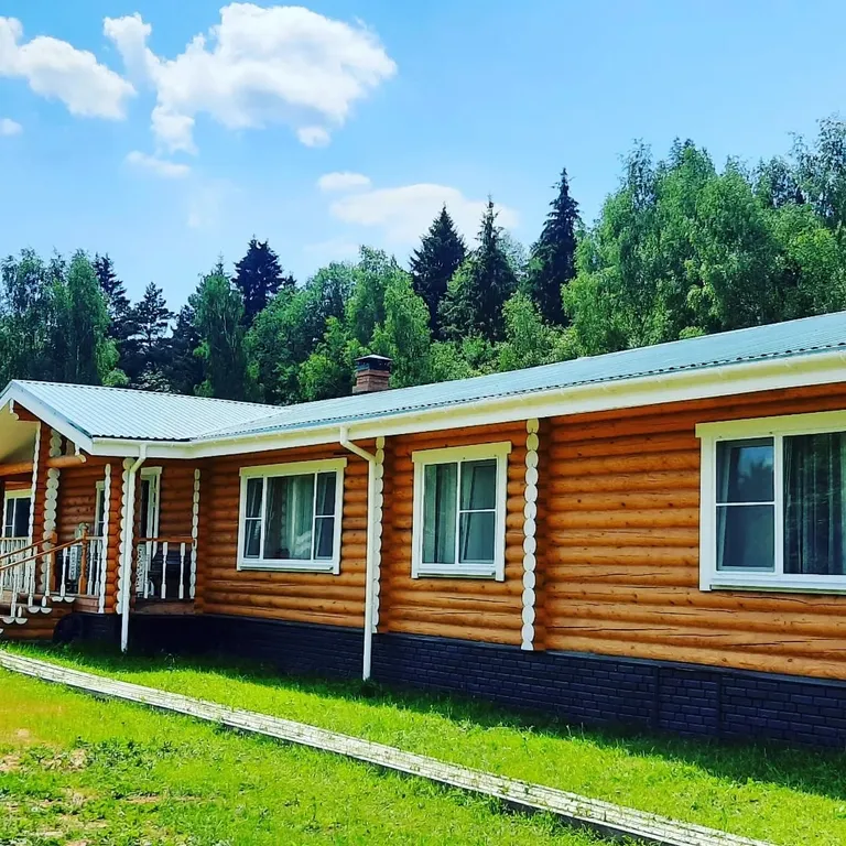 Старсподворье