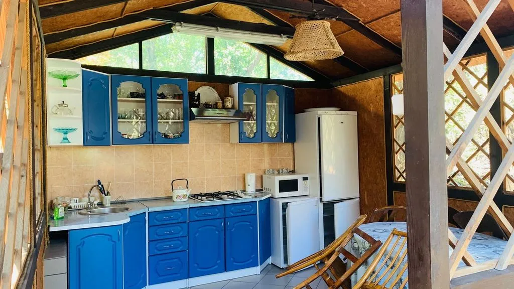 Гостевой дом «Кипарисовый дворик», Алушта — фото 4