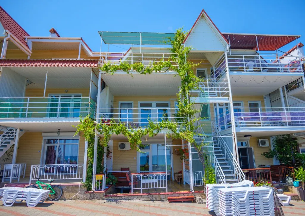 Эллинг у Зои