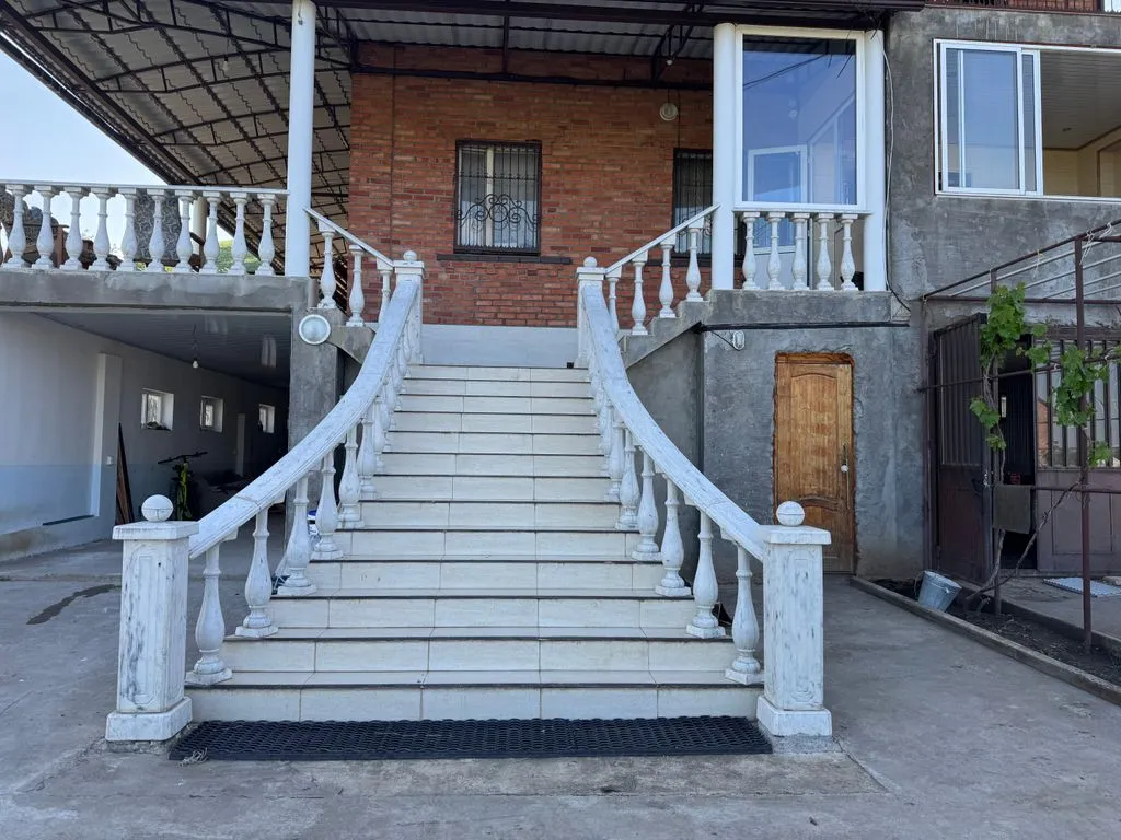 У Альмидина