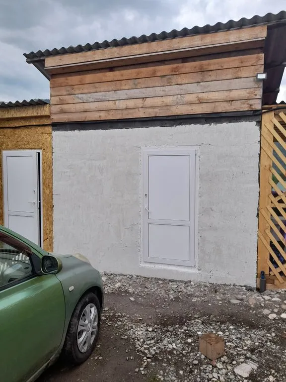На Катунской у Ирины