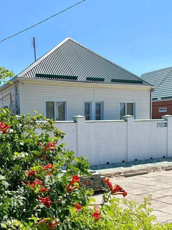 на Мира 180