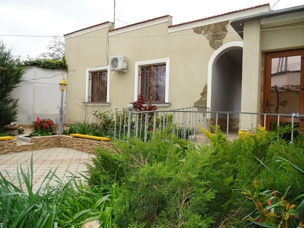 Уютный дом в центре города