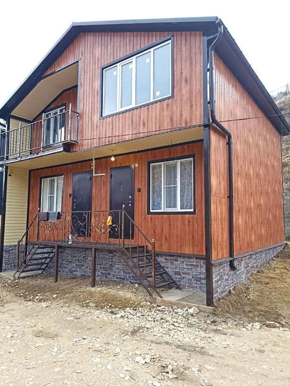 У соснового леса