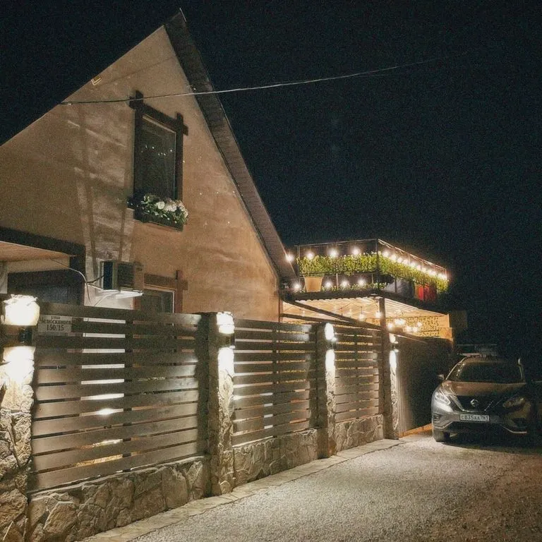 Зурбаган — фасад и вход