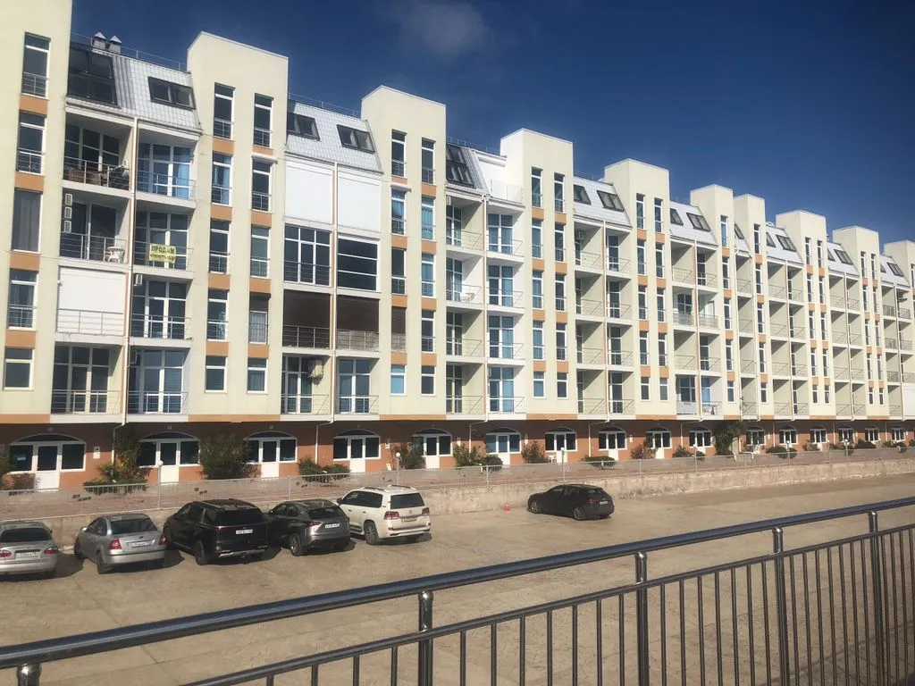 Наутилус-Крым — фасад и вход