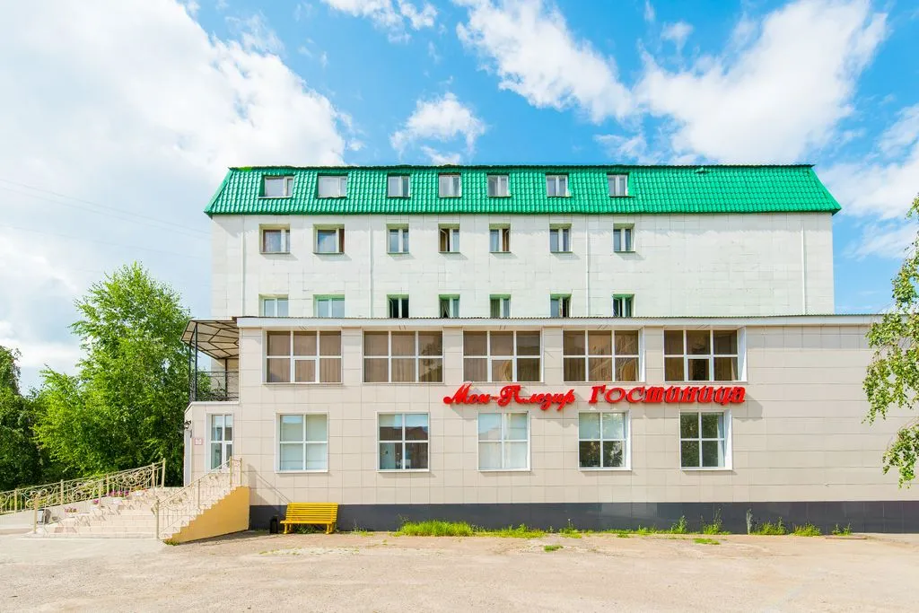 Рем Отель — фасад и вход