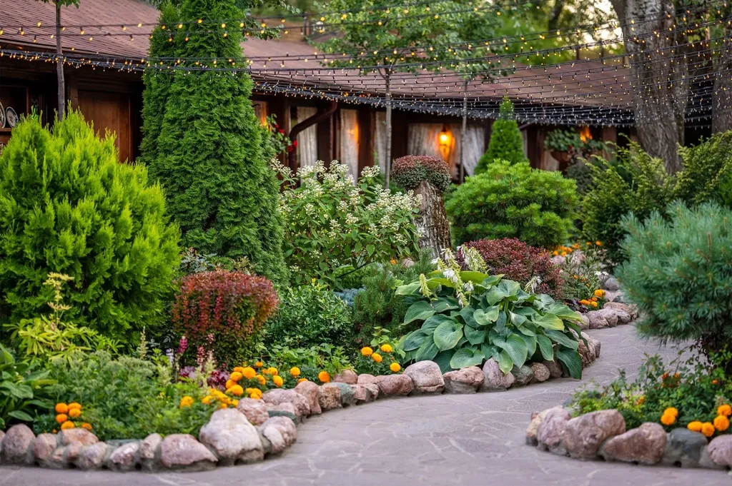 ТИГАРДА — фасад и вход