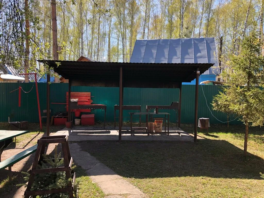 Светлая поляна — фасад и вход