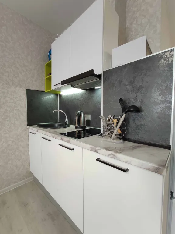 Квартира двухкомнатная на площади Речникове, 60 м², Чебоксары — кухня, фото 2